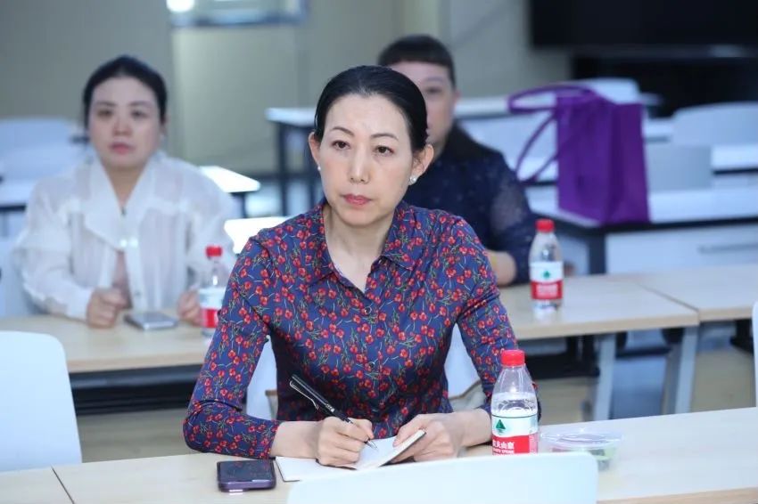 喜報(bào)-熱烈祝賀鄧邦蓮院長當(dāng)選為陜西省醫(yī)師協(xié)會(huì)口腔醫(yī)師分會(huì)第二屆委員會(huì)常務(wù)委員